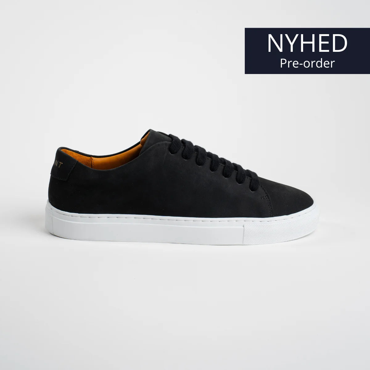 Classy Sneaker - Black Nubuck