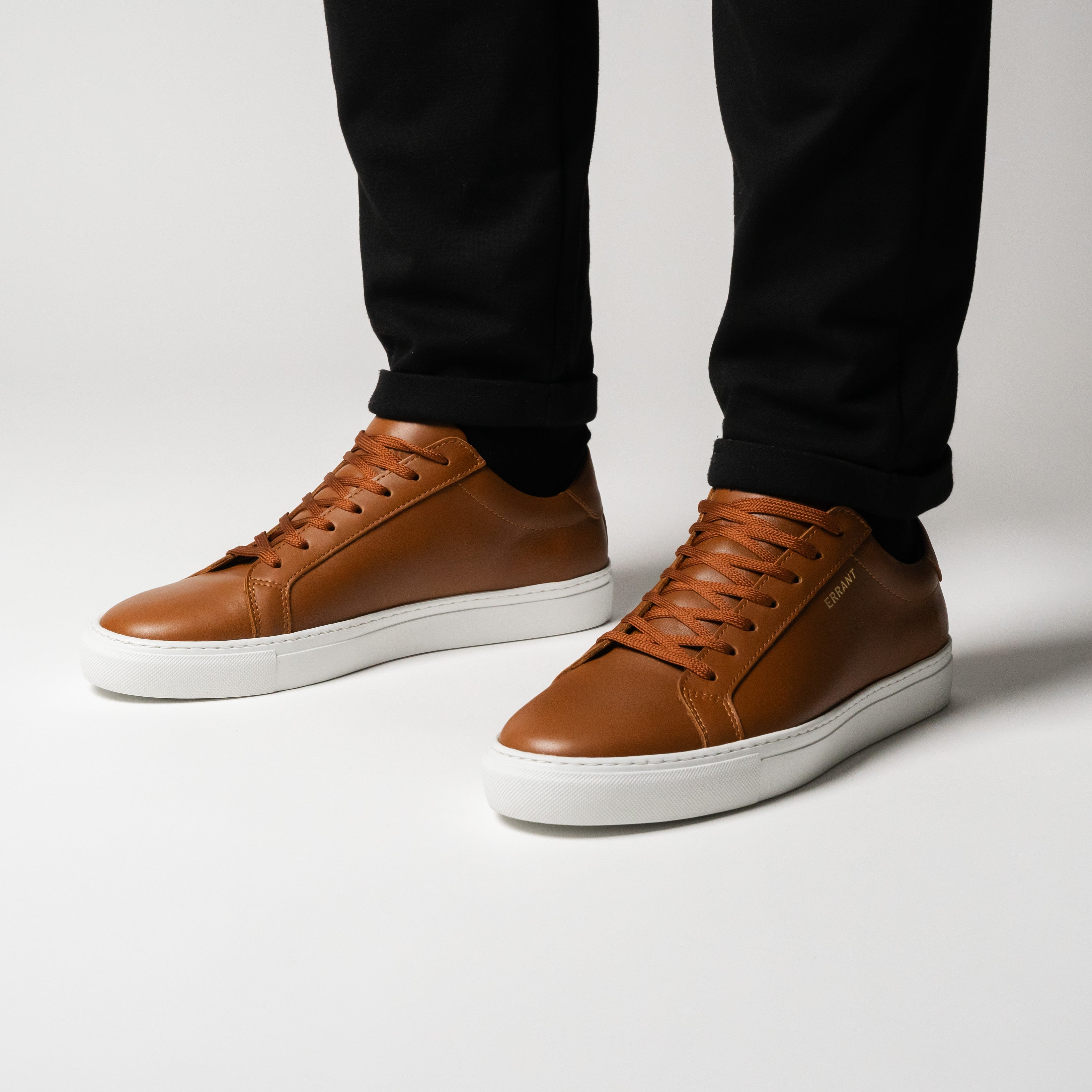 Essential Sneaker - Cognac