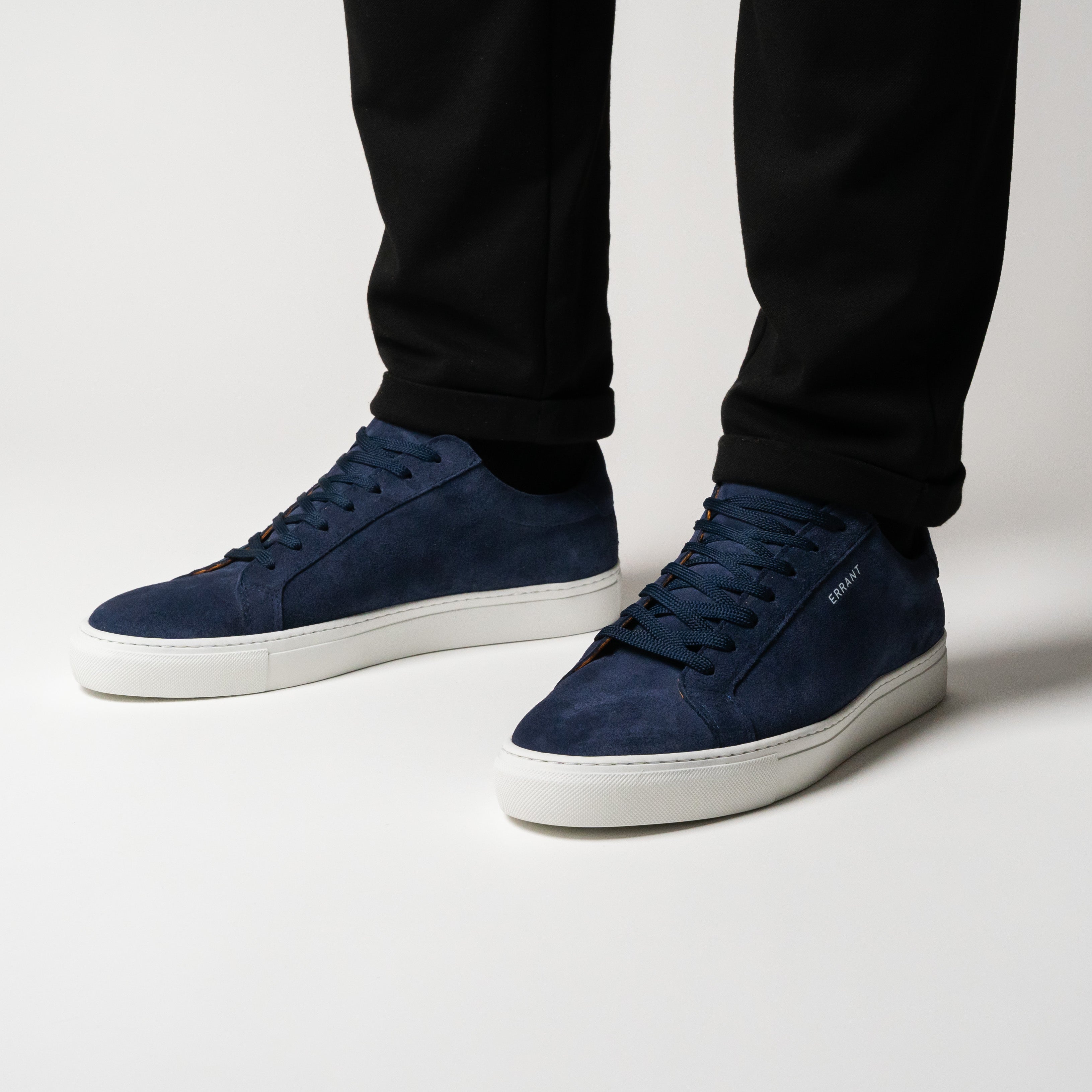 Essential Sneaker - Navy