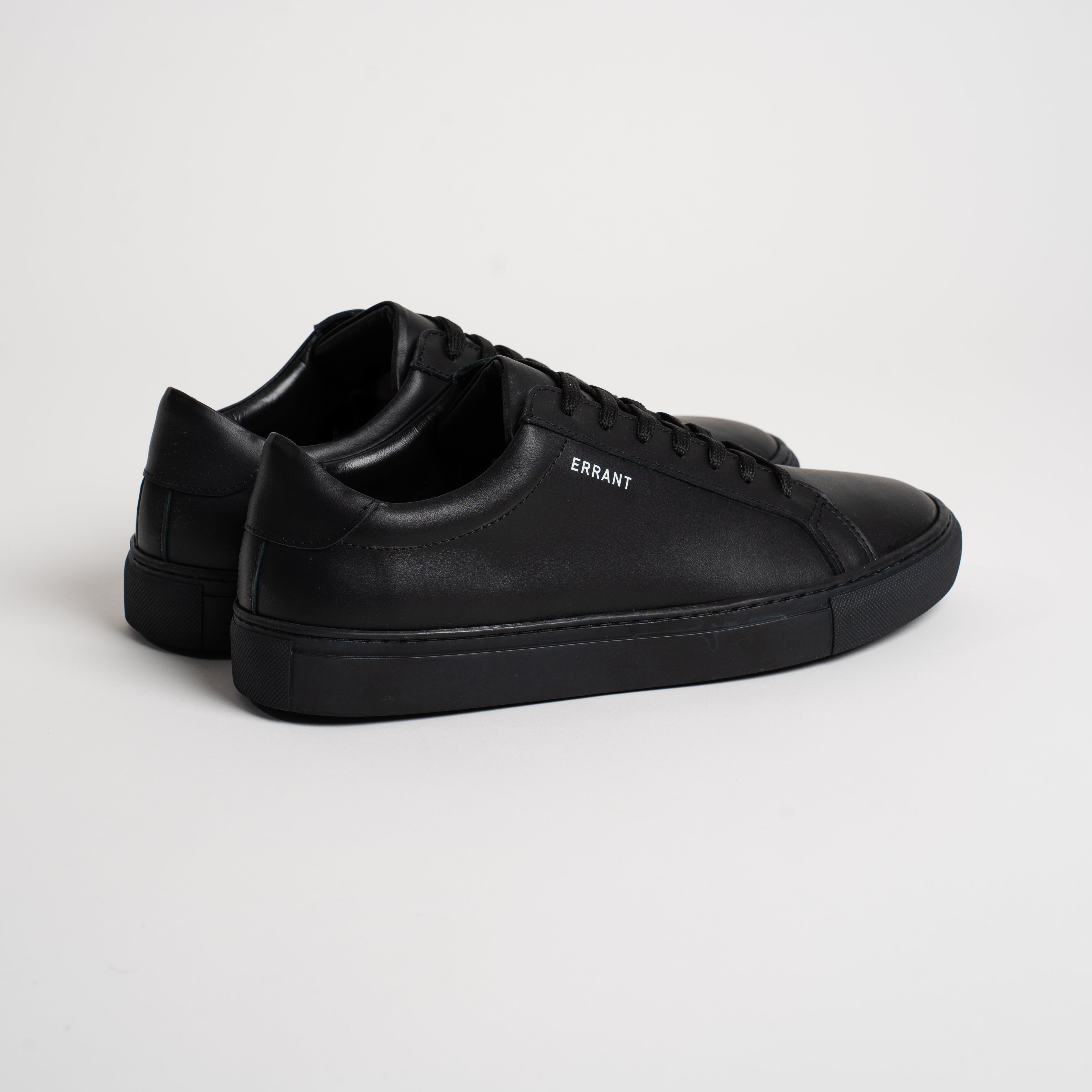 Essential Sneaker - All Black