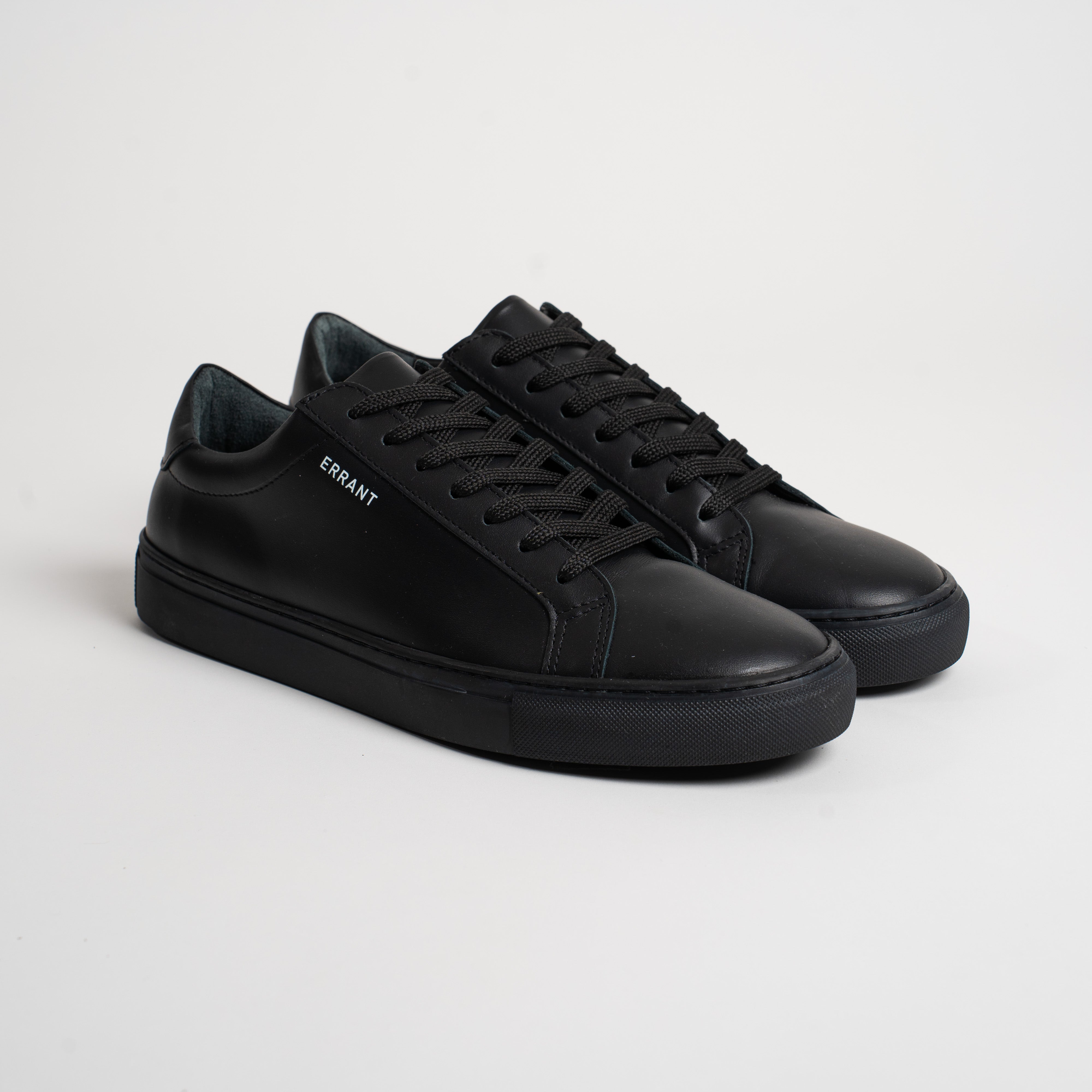 Essential Sneaker - All Black