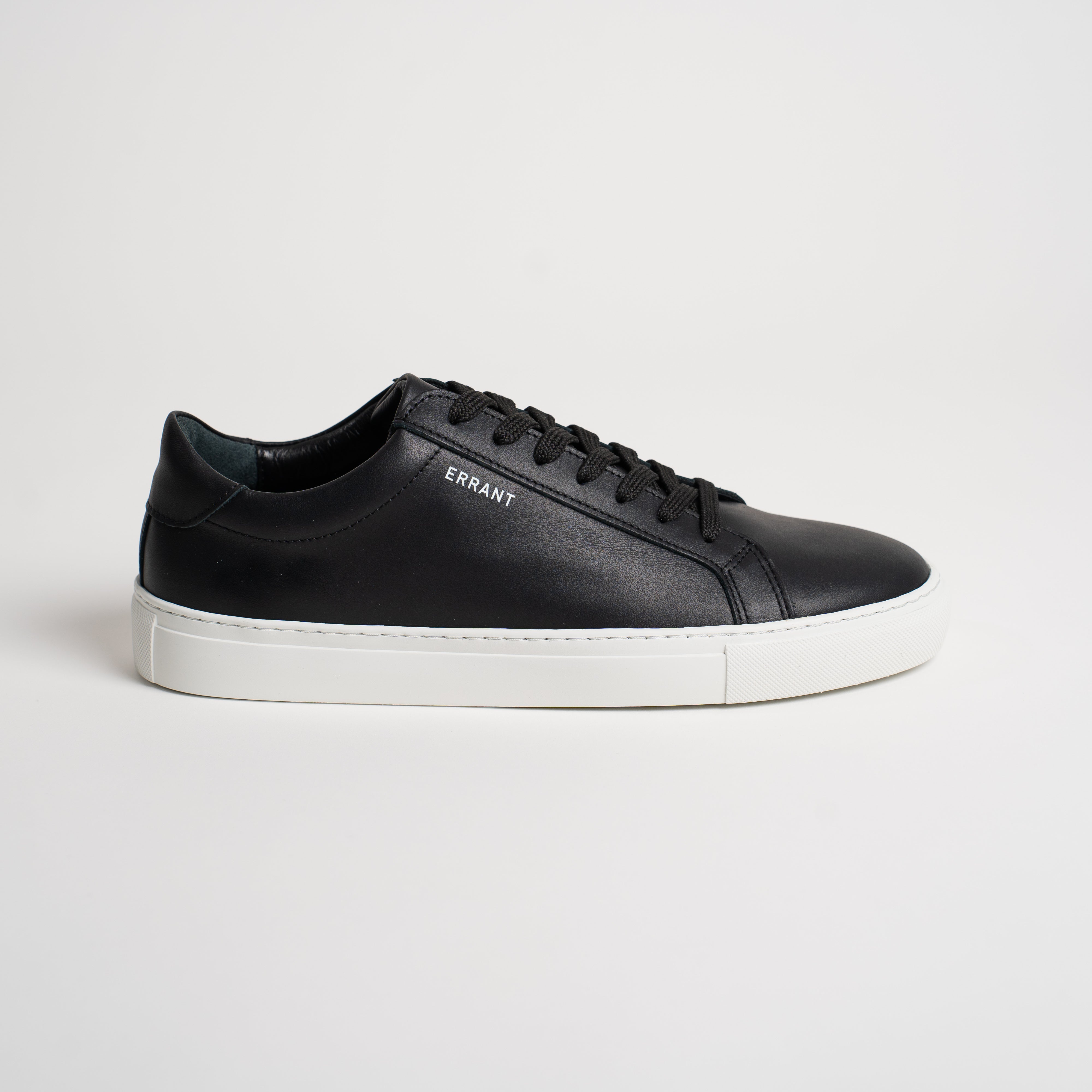 Essential Sneaker - Black