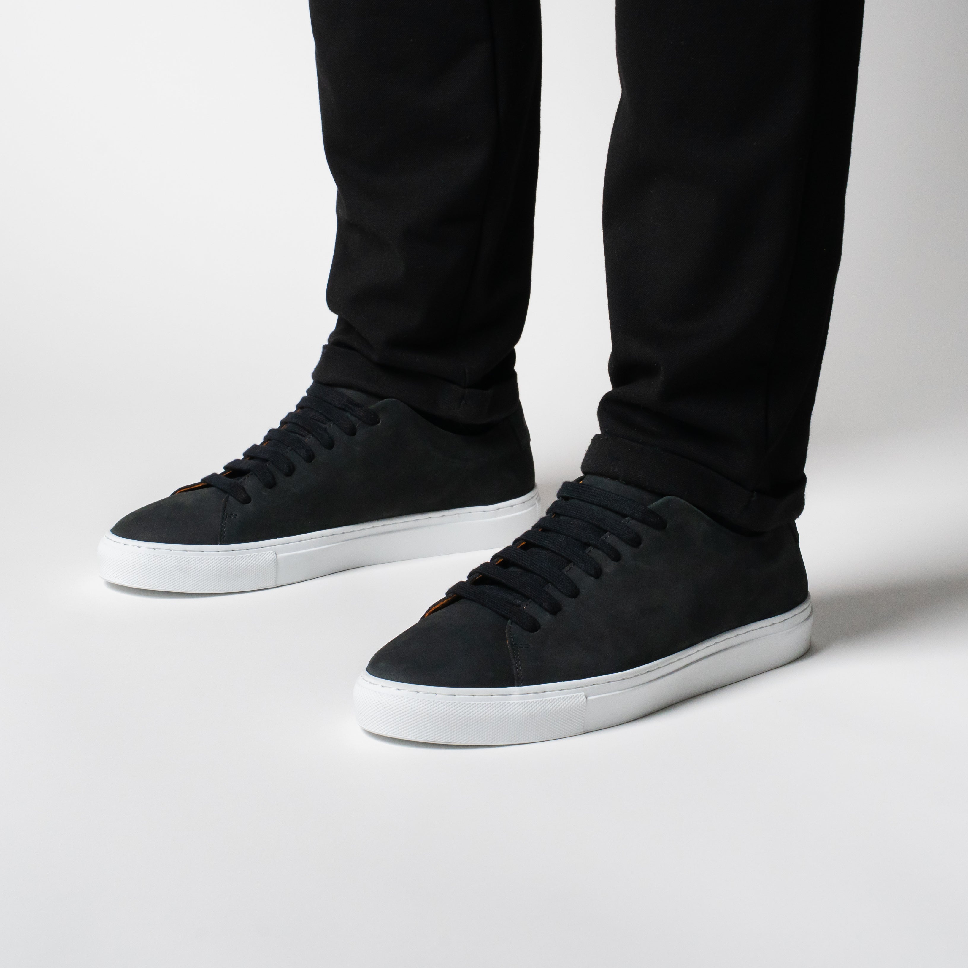 Classy Sneaker - Black Nubuck